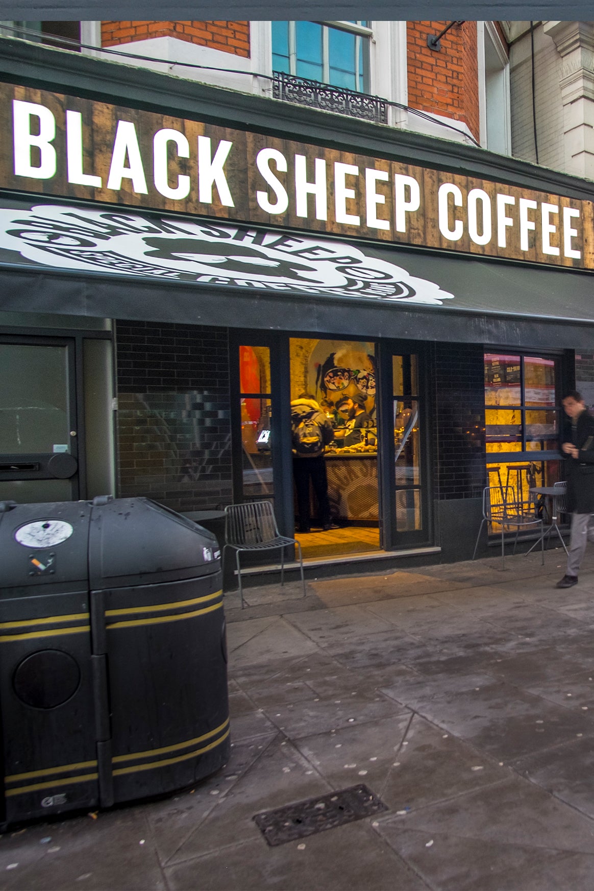 Black Sheep Coffee - Victoria Station in London
